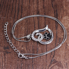 Colar Coração Pegadas de Cão